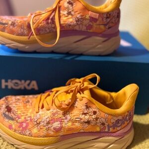 Hoka Clifton